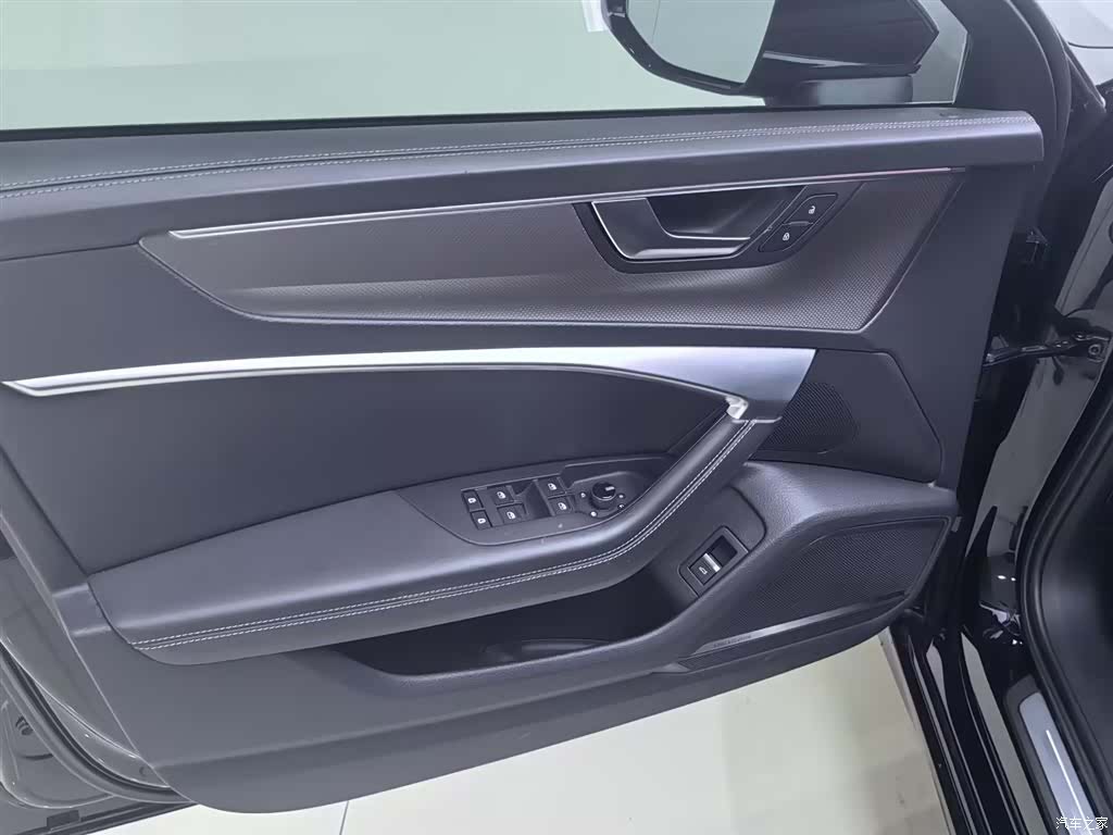 Audi A6L, 2021 8