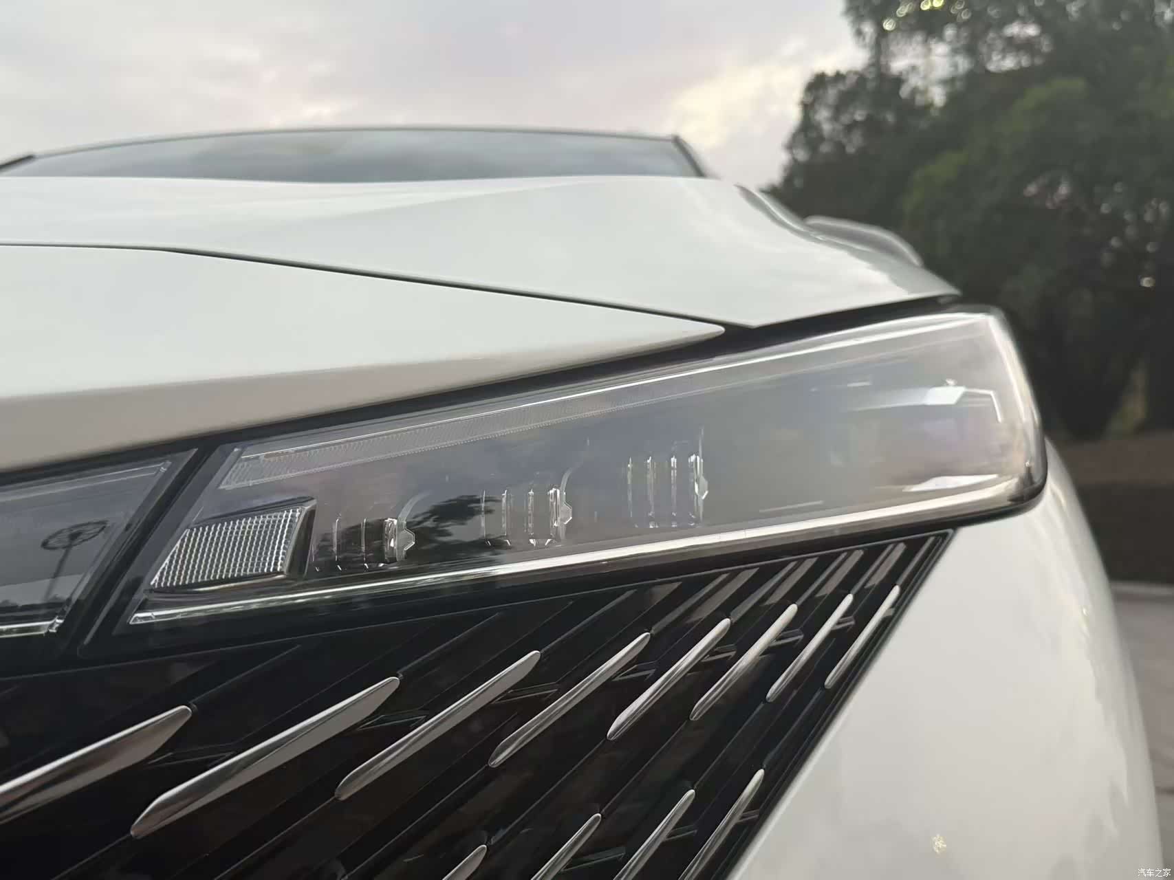 Roewe RX5, 2023 14