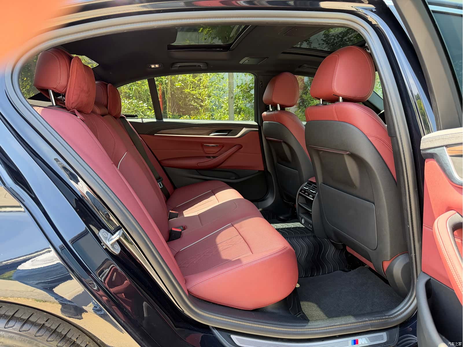 BMW 5 Series, 2022 11