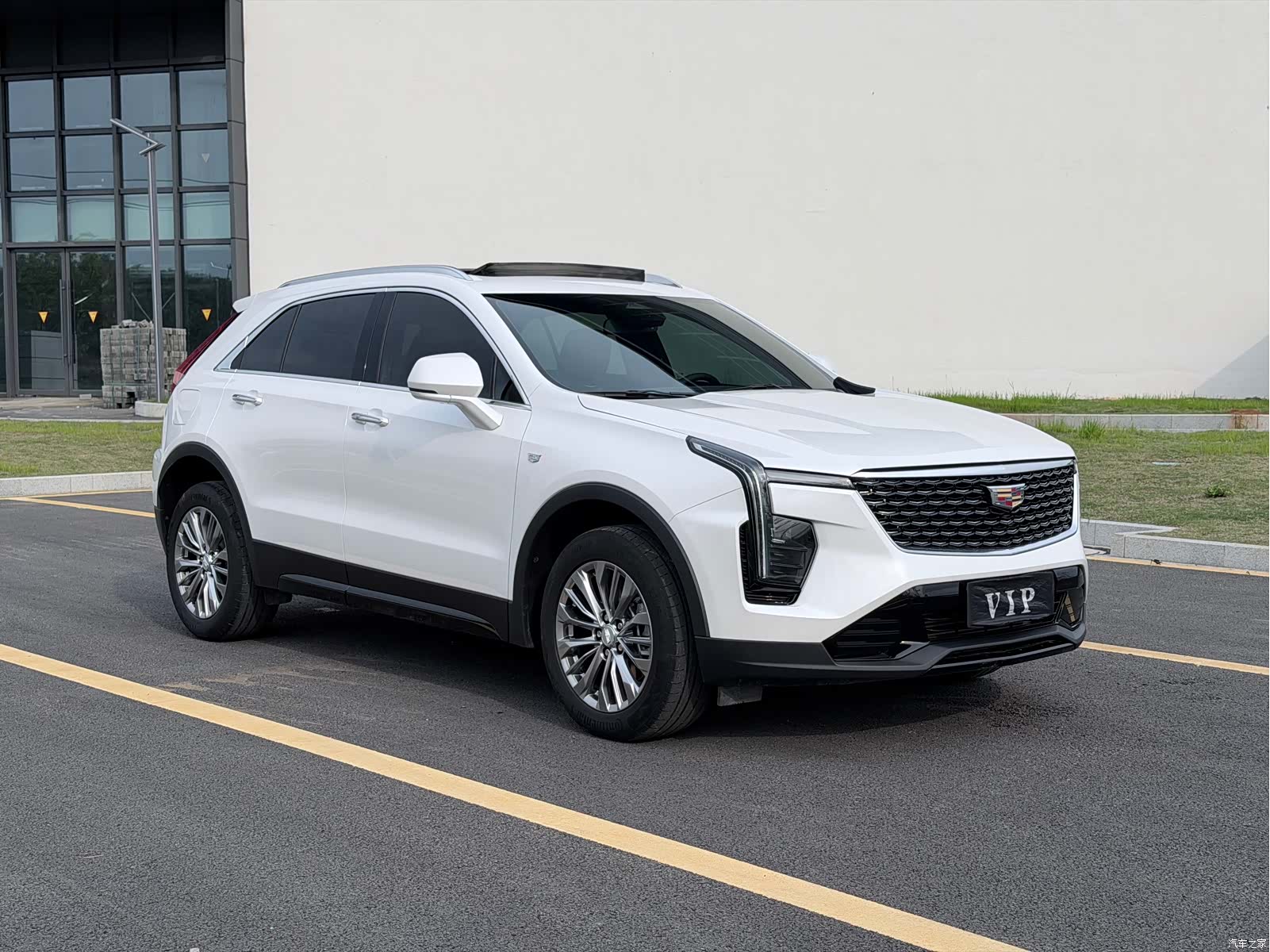 Cadillac XT4, 2024 3