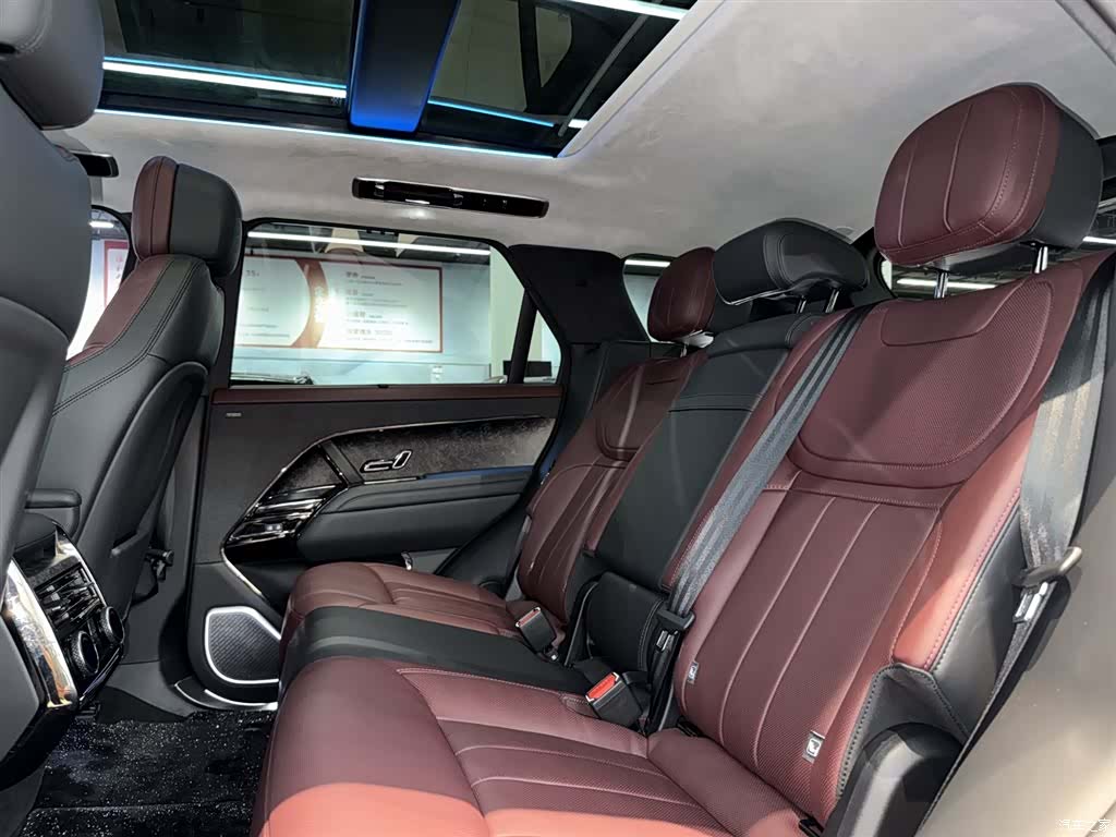 Land Rover Range Rover, 2024 14