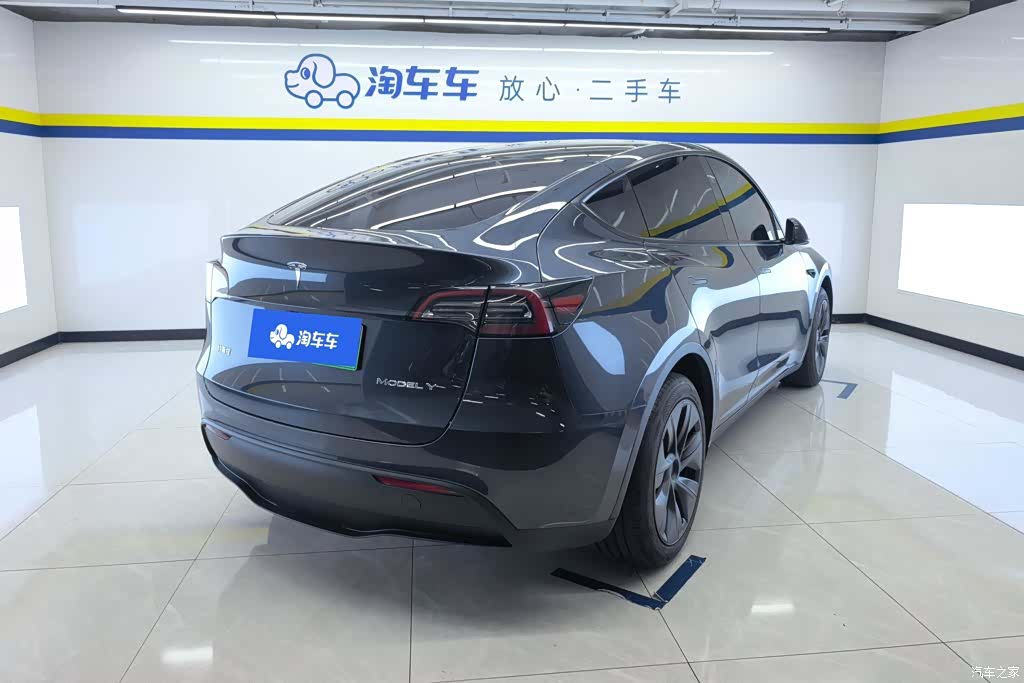 Tesla Model Y, 2024 3