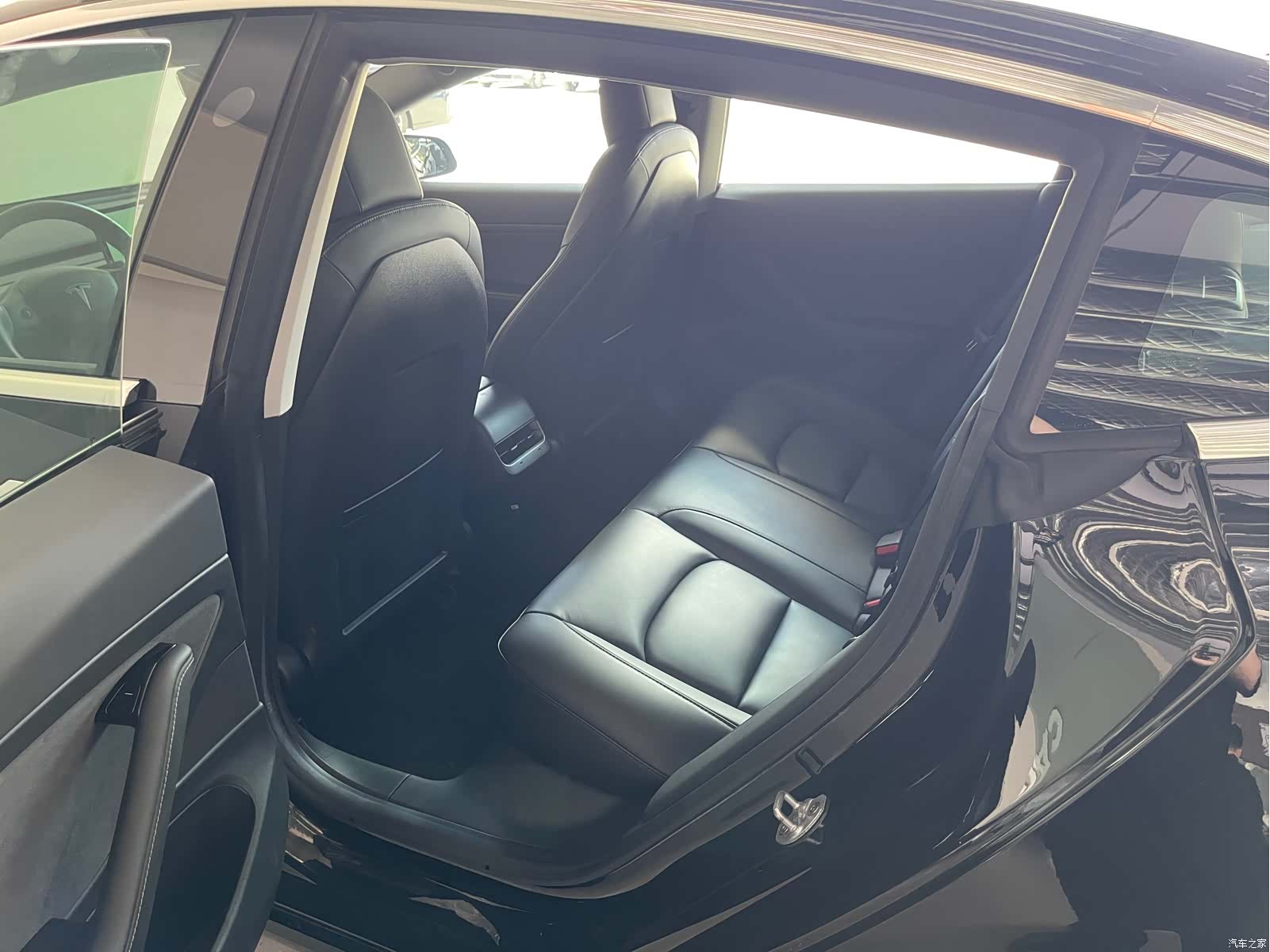 Tesla Model 3, 2020 19