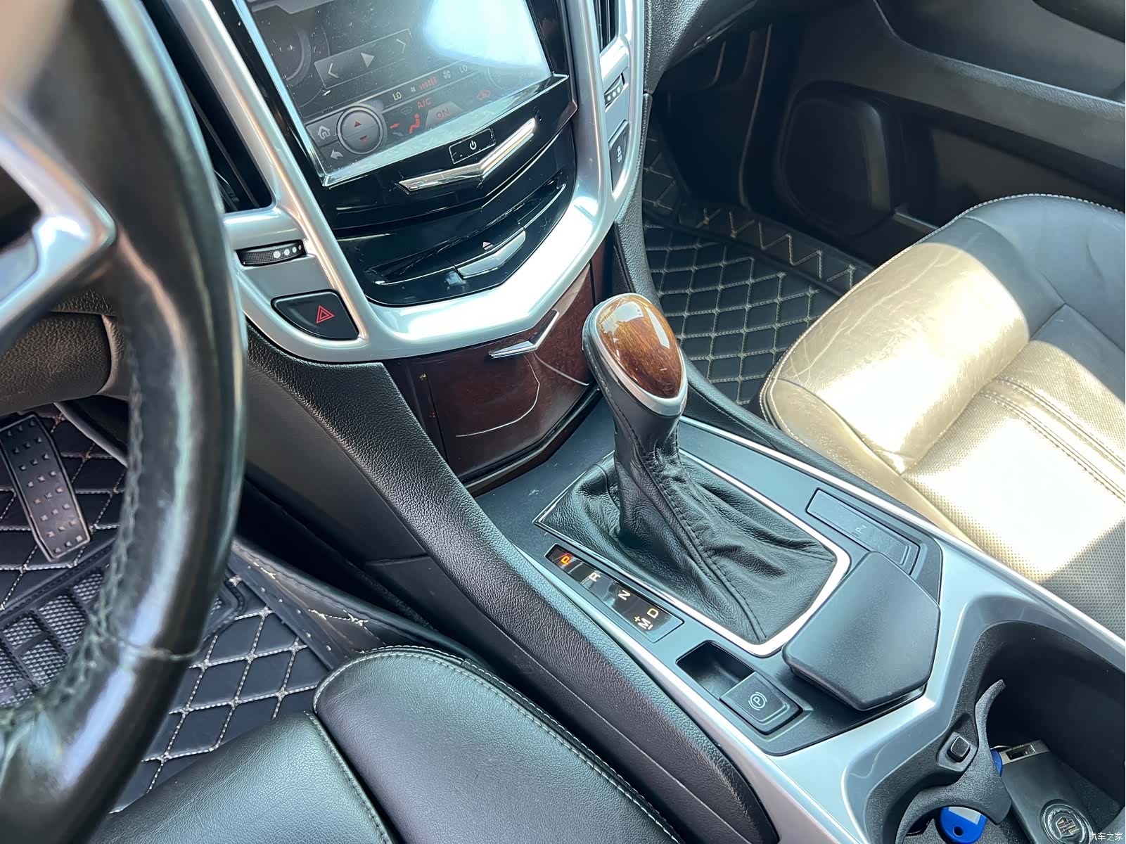 Cadillac SRX, 2014 9