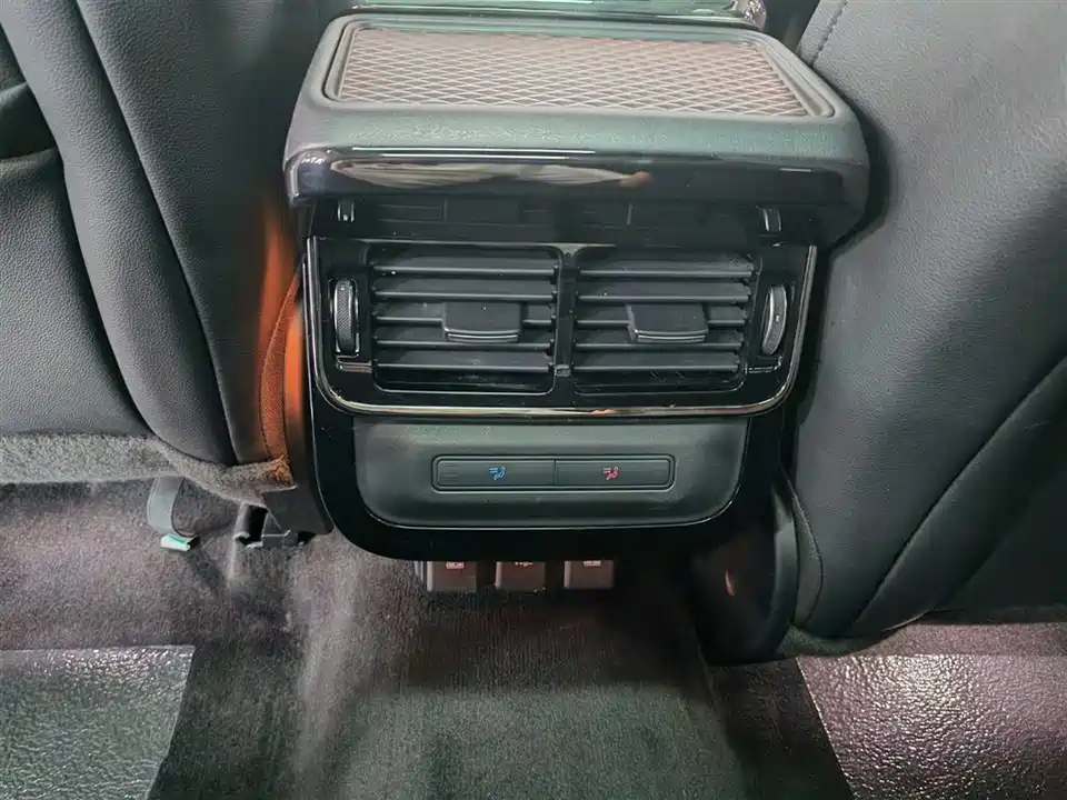 Land Rover Range Rover Aurora