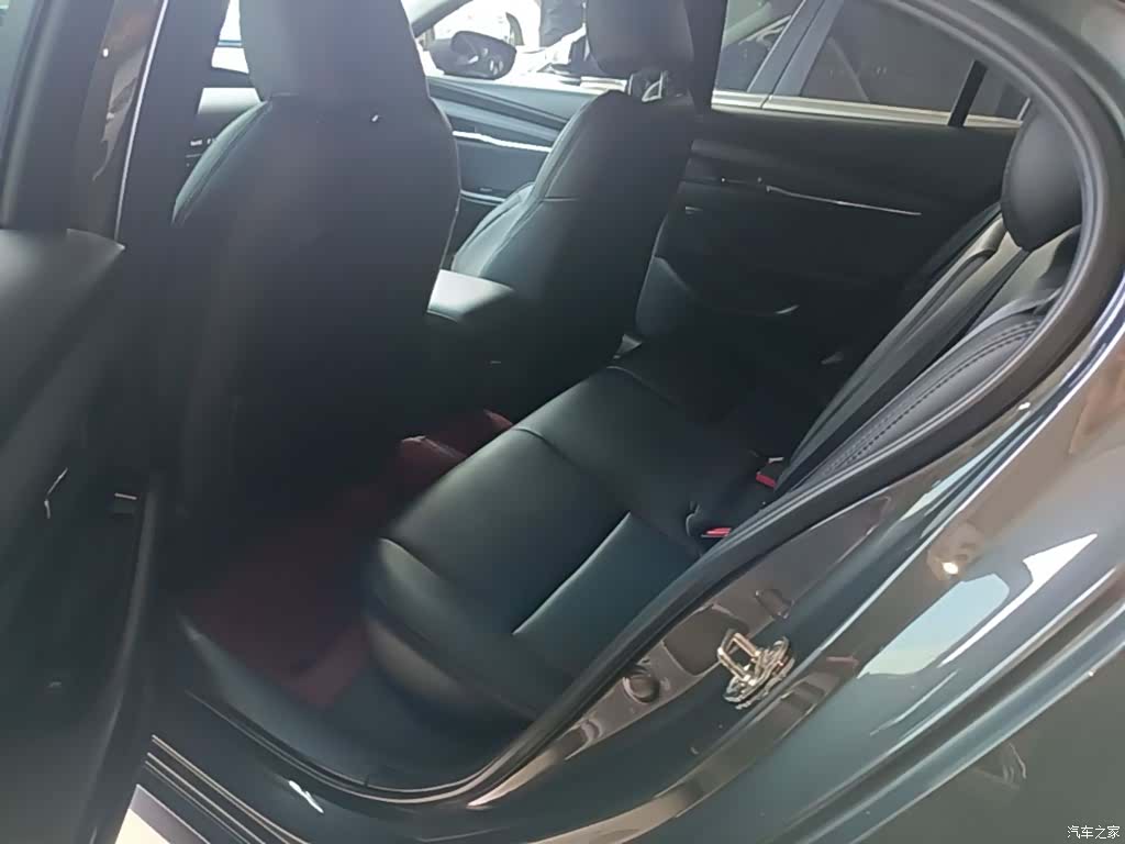 Mazda Mazda3, 2023 17