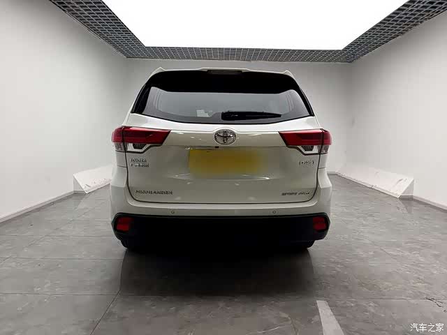 Toyota Highlander, 2019 все фото