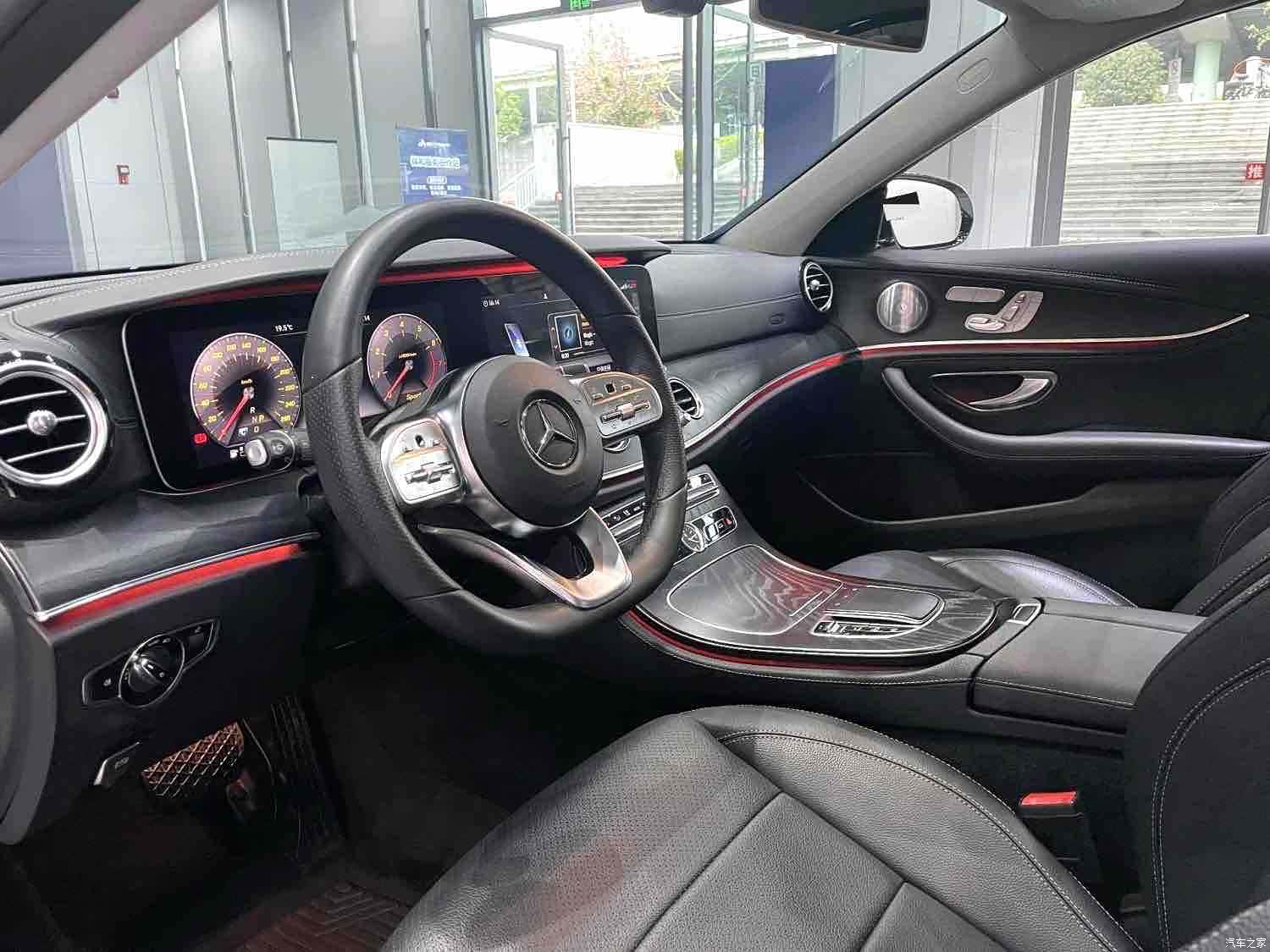 Mercedes-Benz E-Class, 2019 3