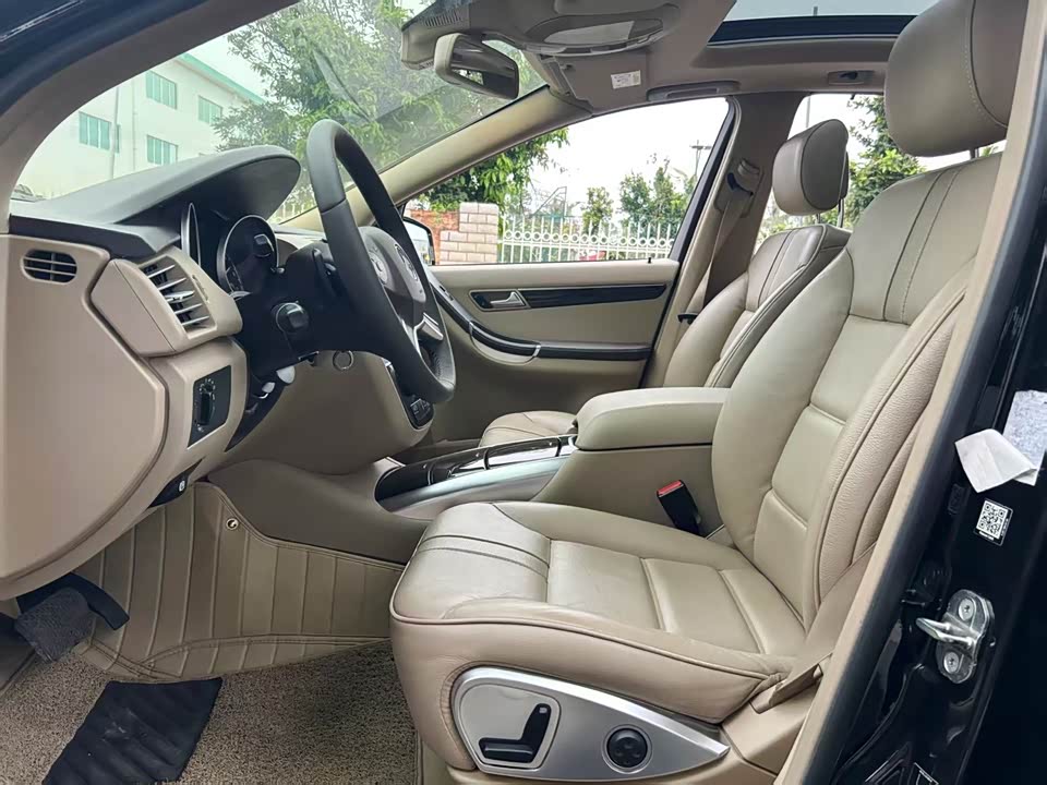 Mercedes-Benz R-class