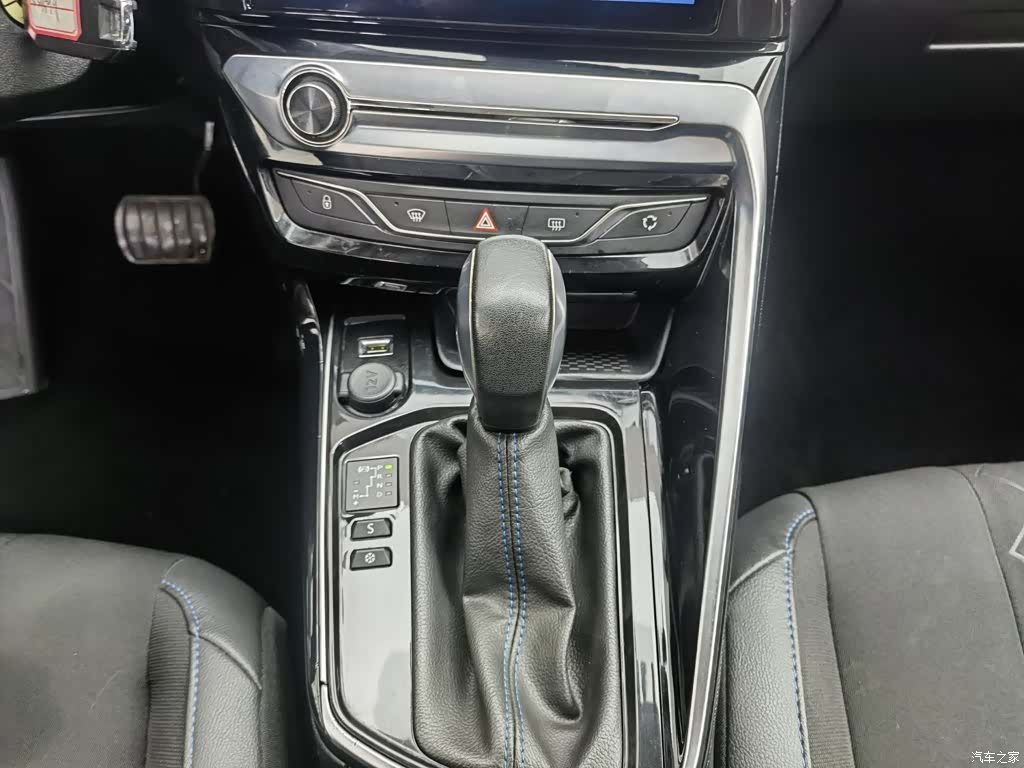 Peugeot 308, 2017 13