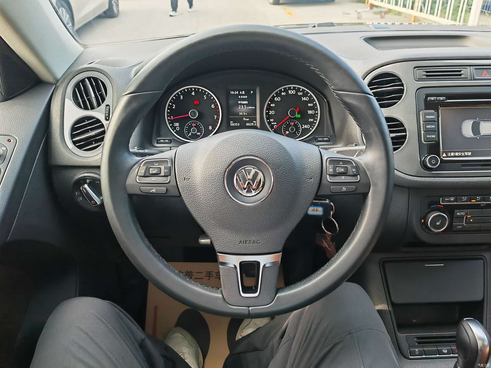 Volkswagen Tiguan, 2016 все фото