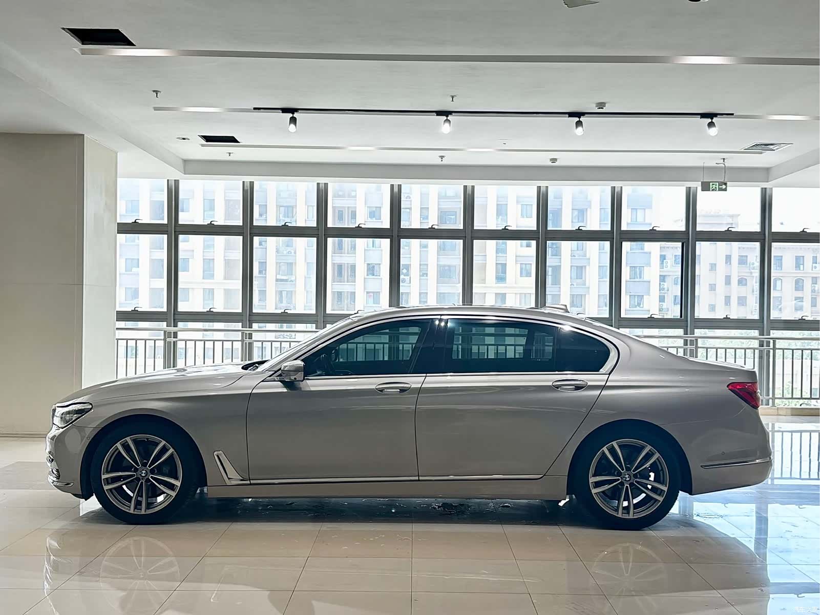 BMW 7 Series, 2016 8