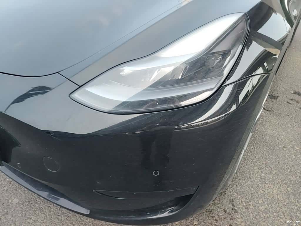 Tesla Model Y, 2023 24