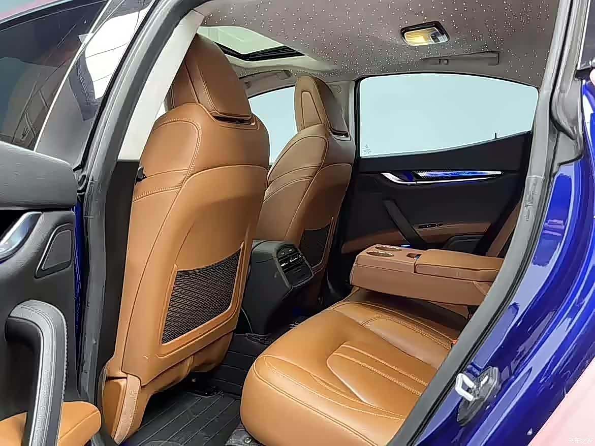 Maserati Ghibli, 2021 17
