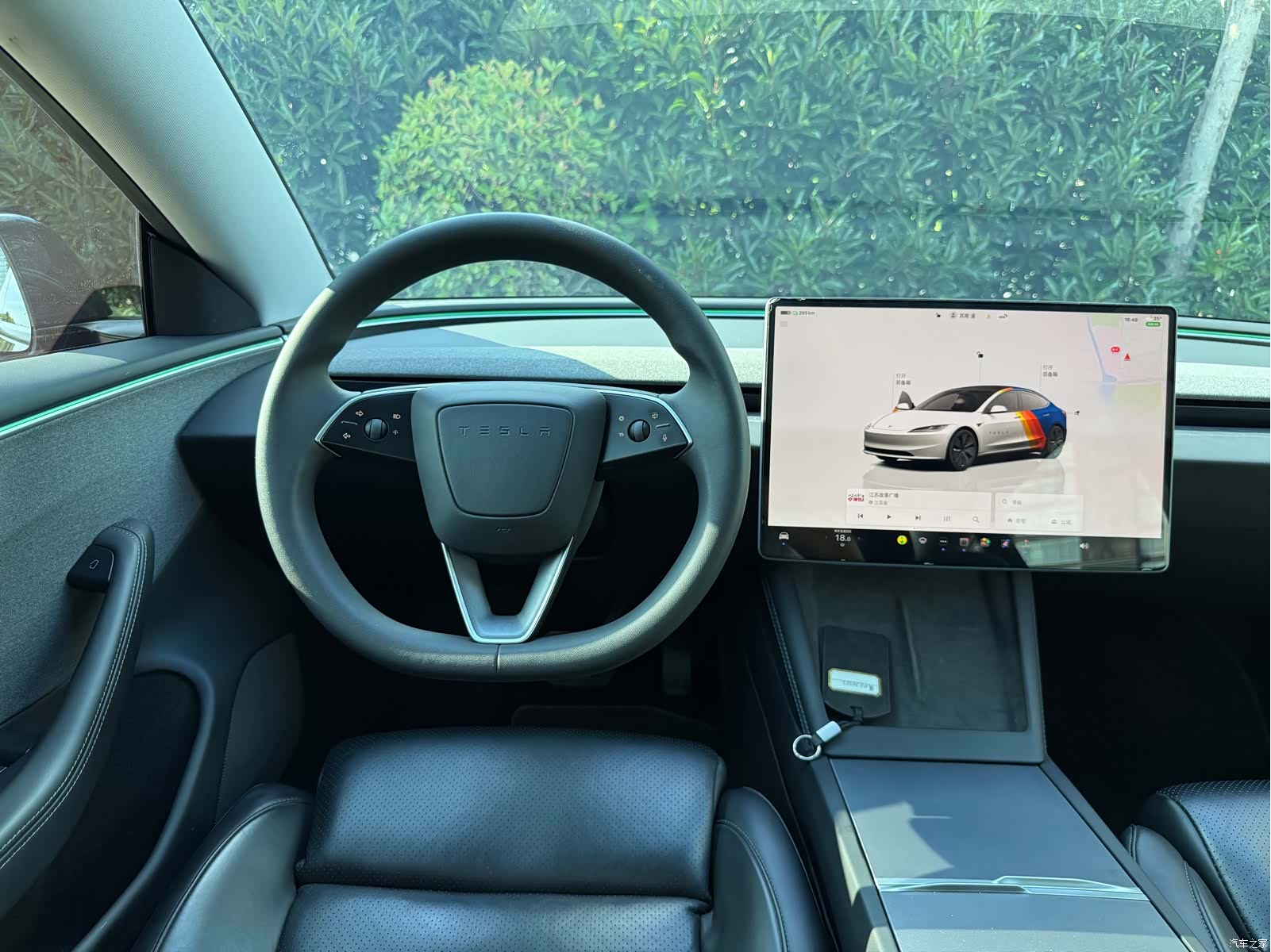 Tesla Model 3, 2025 9
