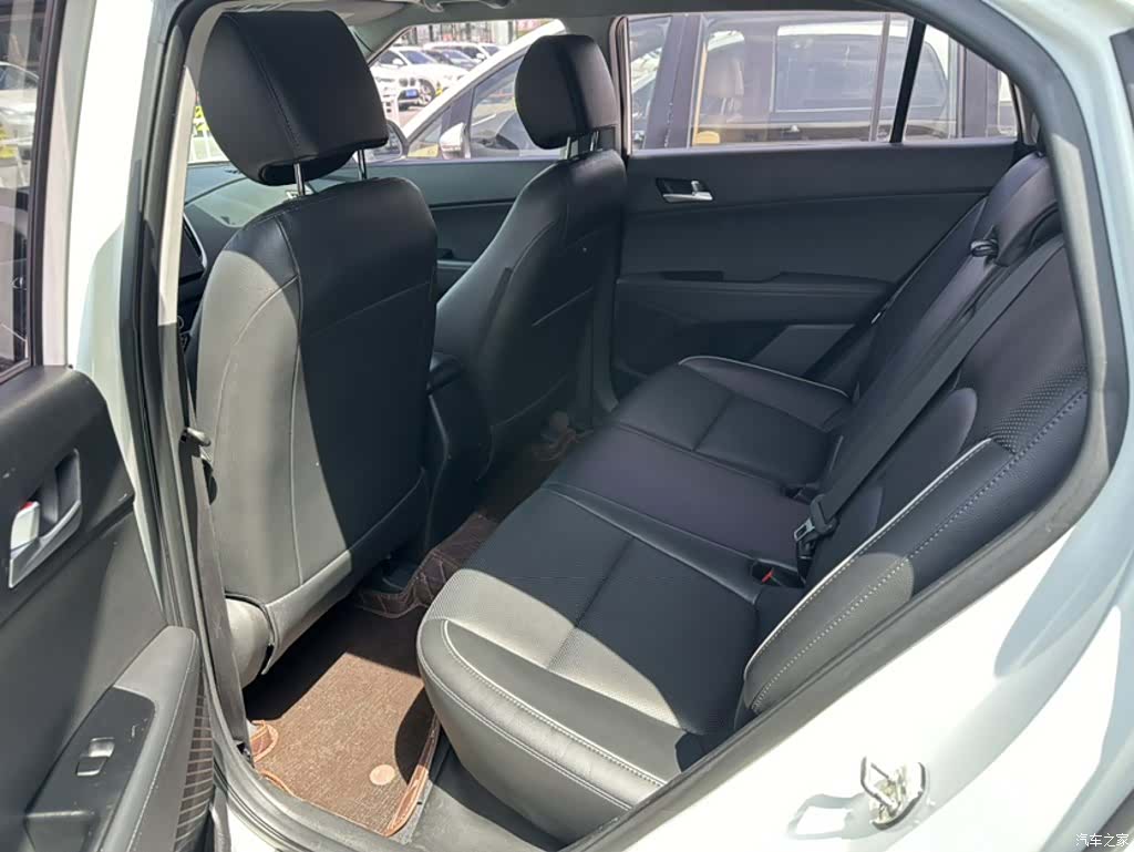 Hyundai ix25, 2017 14