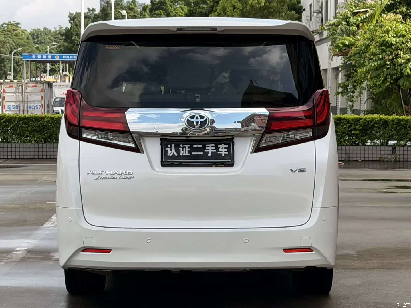 Toyota Alphard, 2017 4