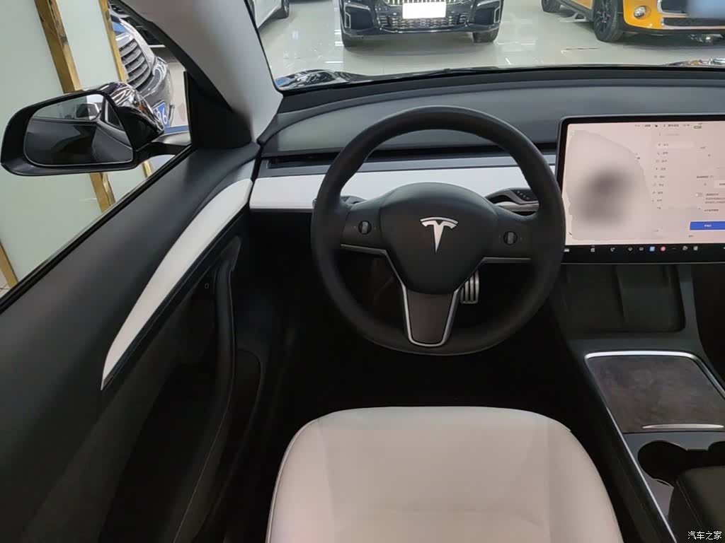 Tesla Model 3, 2022 11