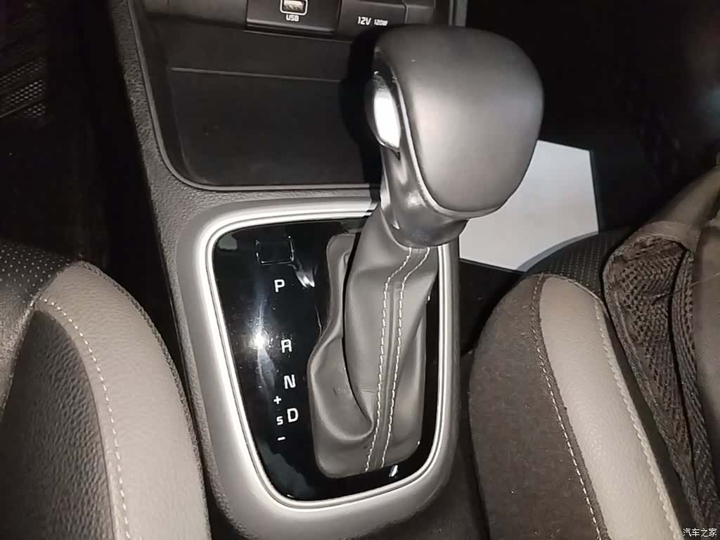 Kia KX1, 2022 14