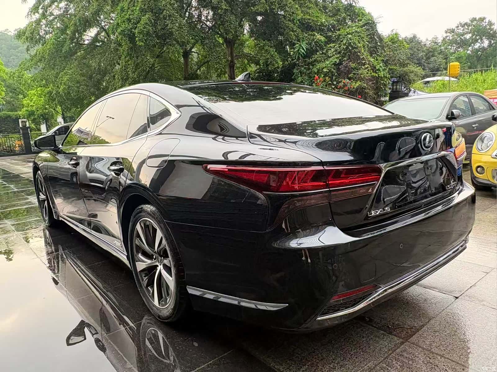 Lexus LS, 2021 11