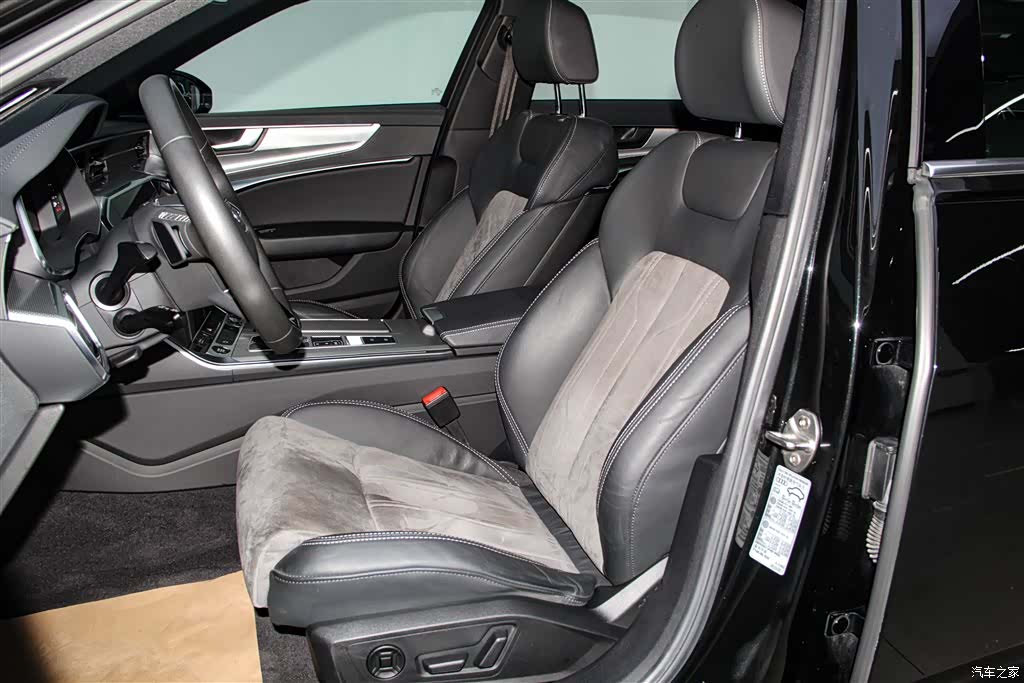 Audi A6L, 2021 31