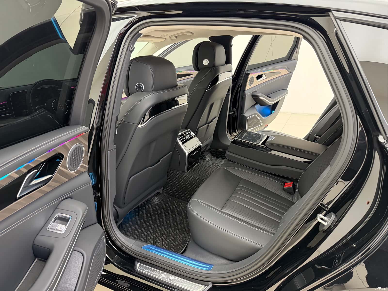 Hongqi H9, 2023 15