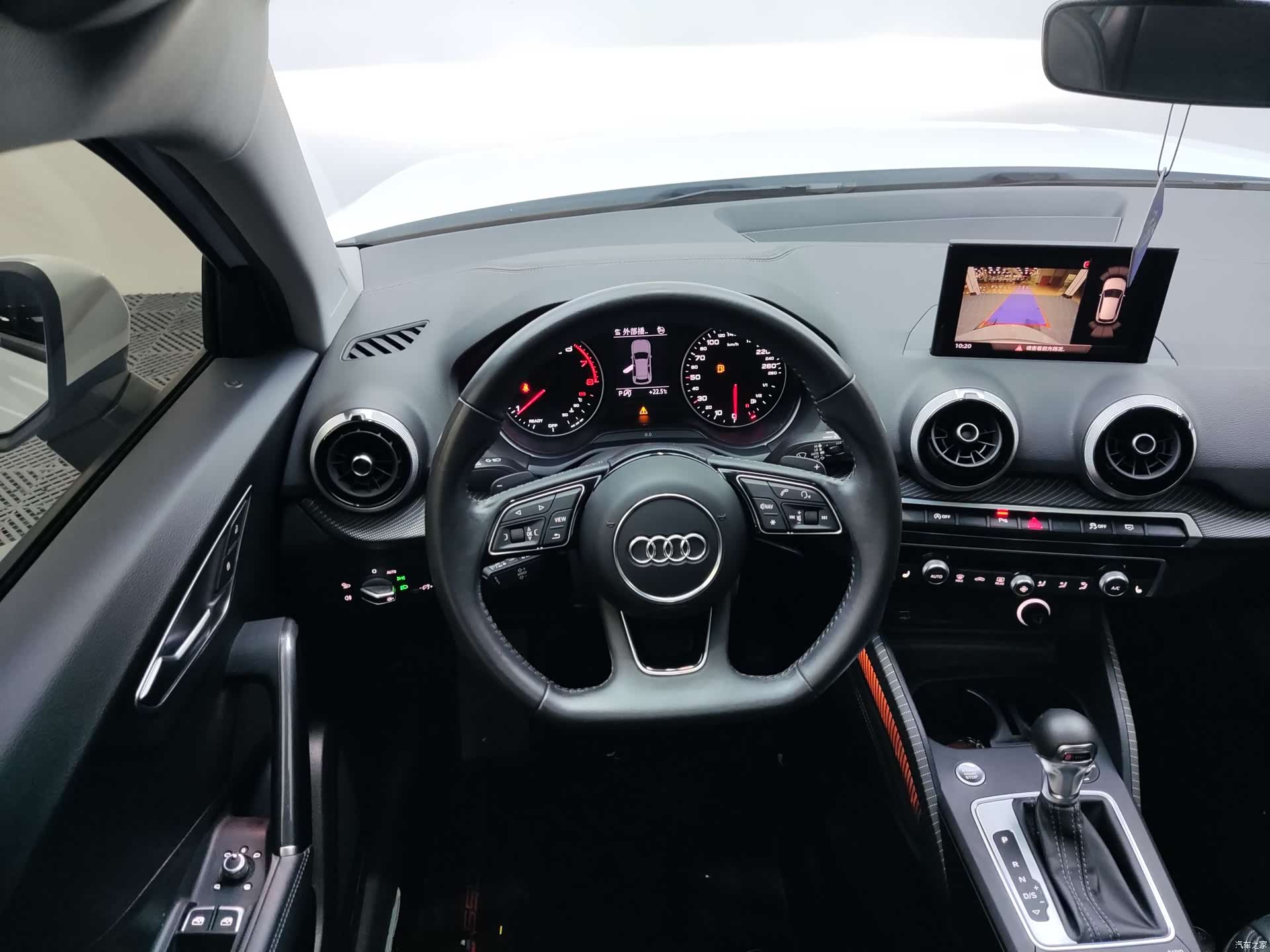 Audi Q2L, 2022 14