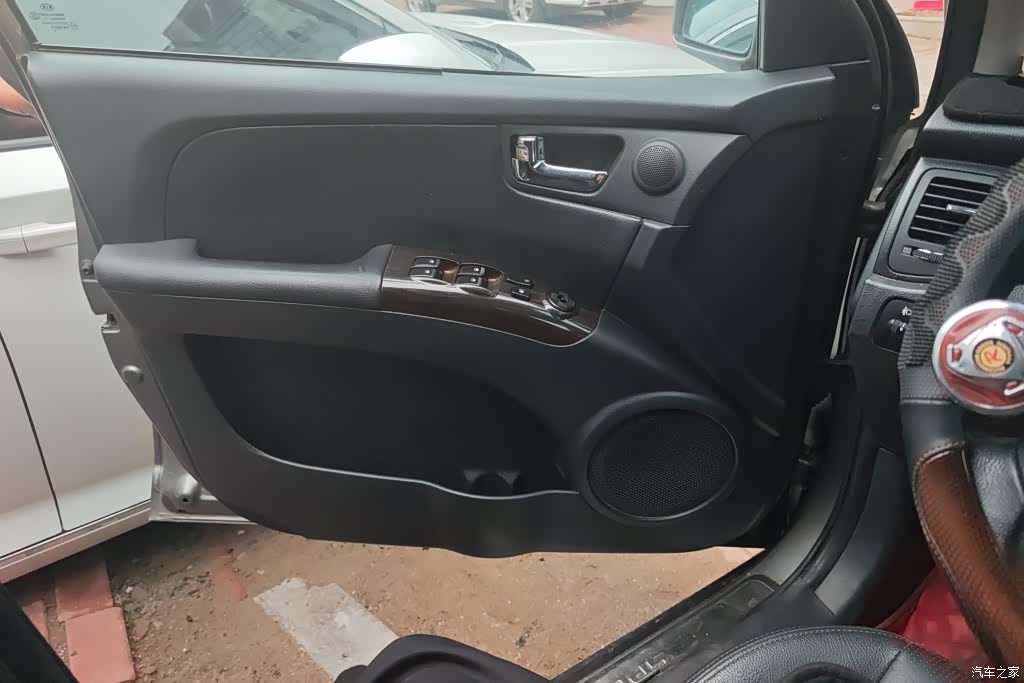 Kia GL, 2013 7
