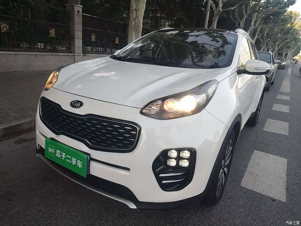 Kia KX5, 2016 1