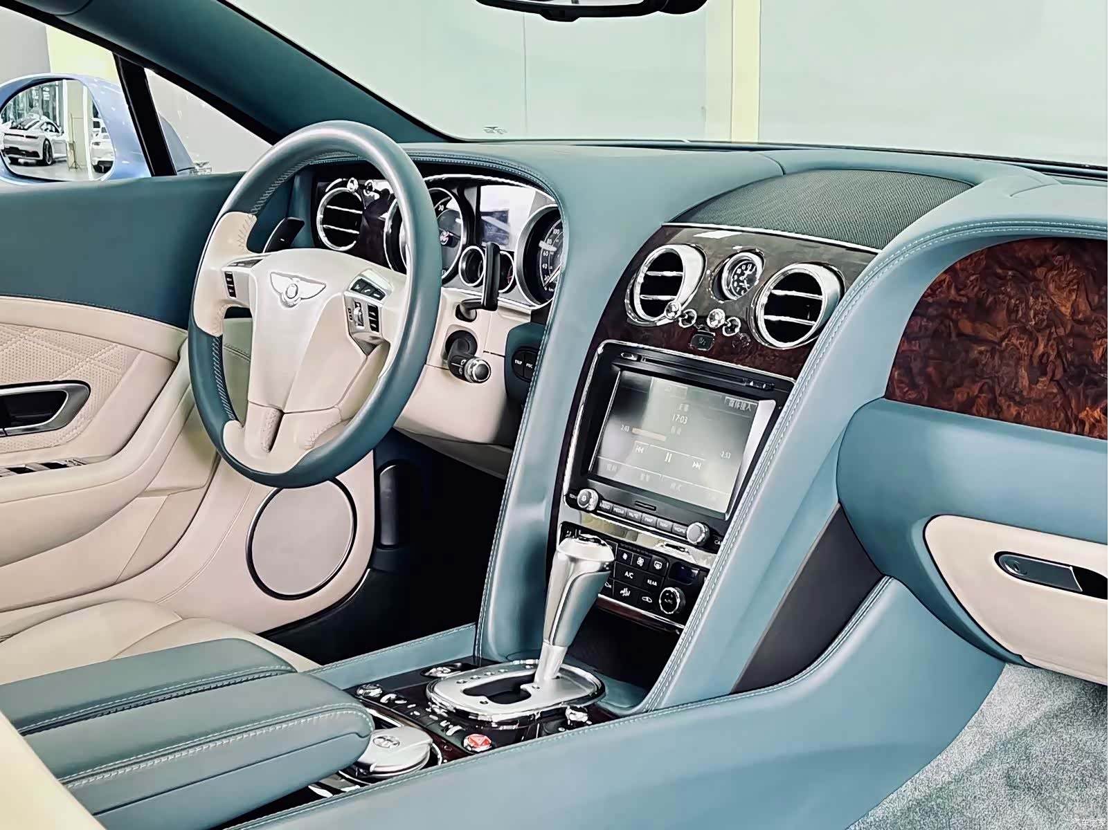 Bentley Continental GT, 2012 4