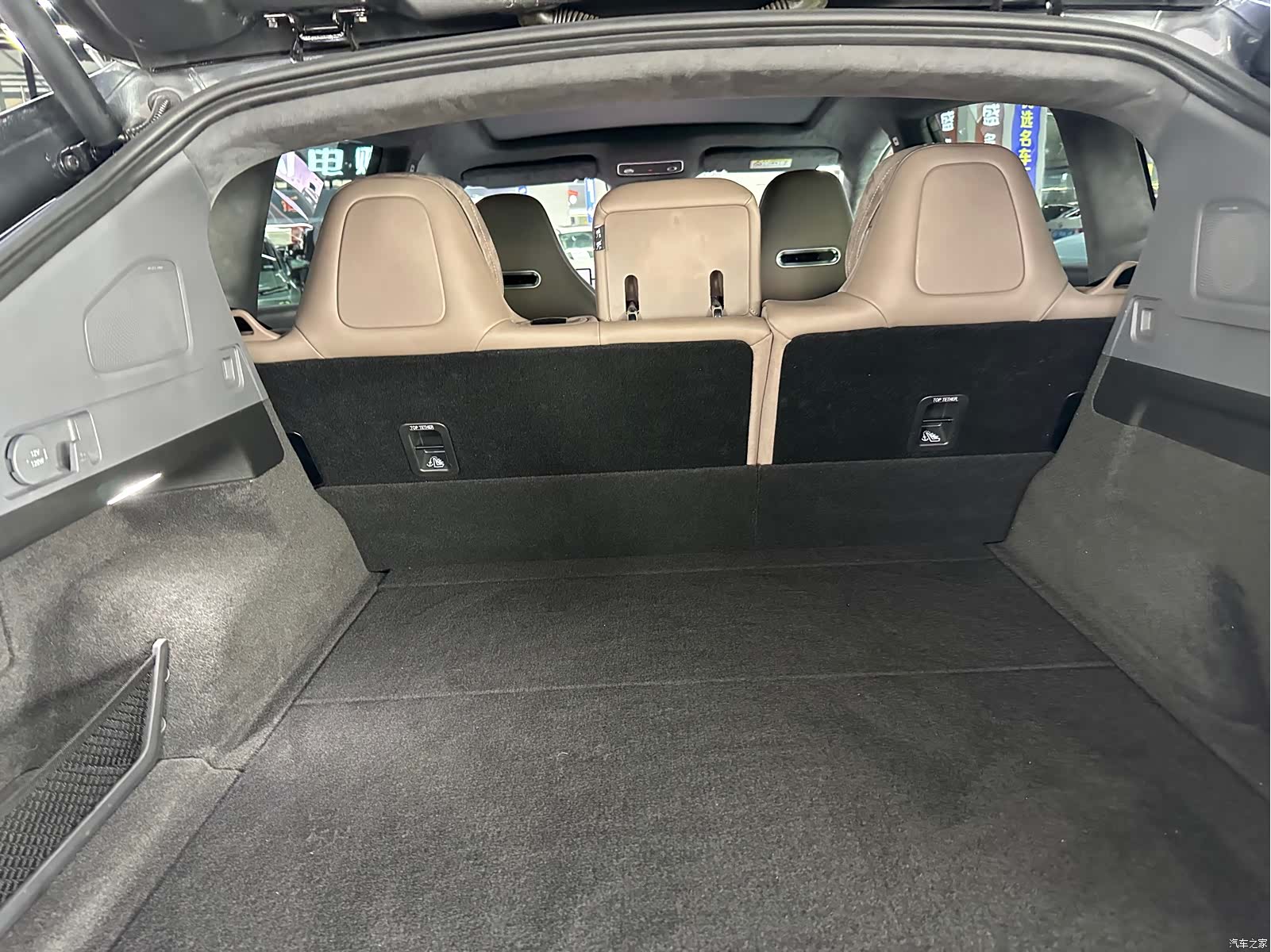 Luxeed R7, 2025 17