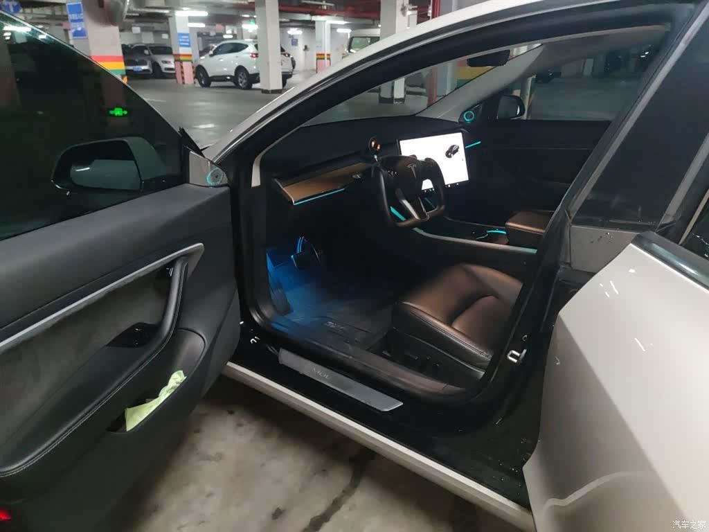 Tesla Model 3, 2020 14