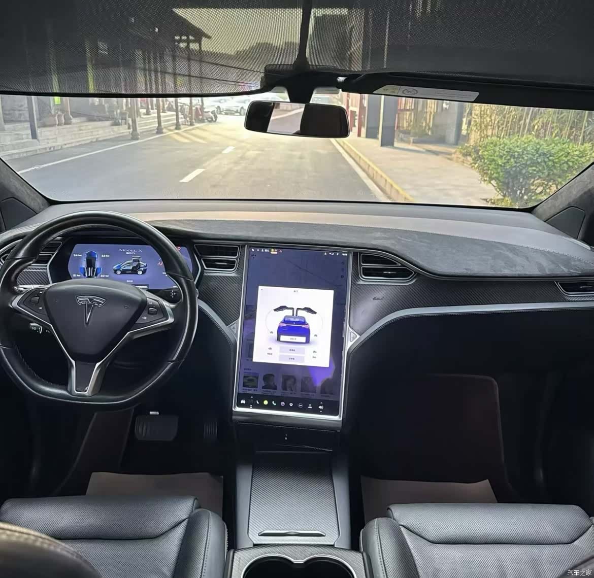 Tesla Model X, 2017 7