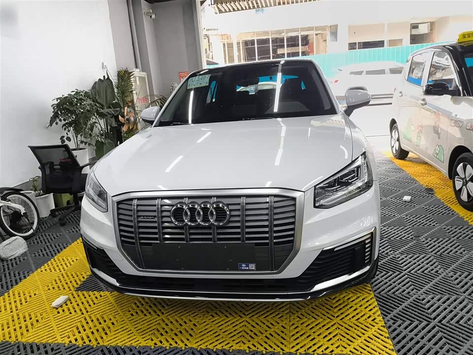Audi Q2L Audi Q2L