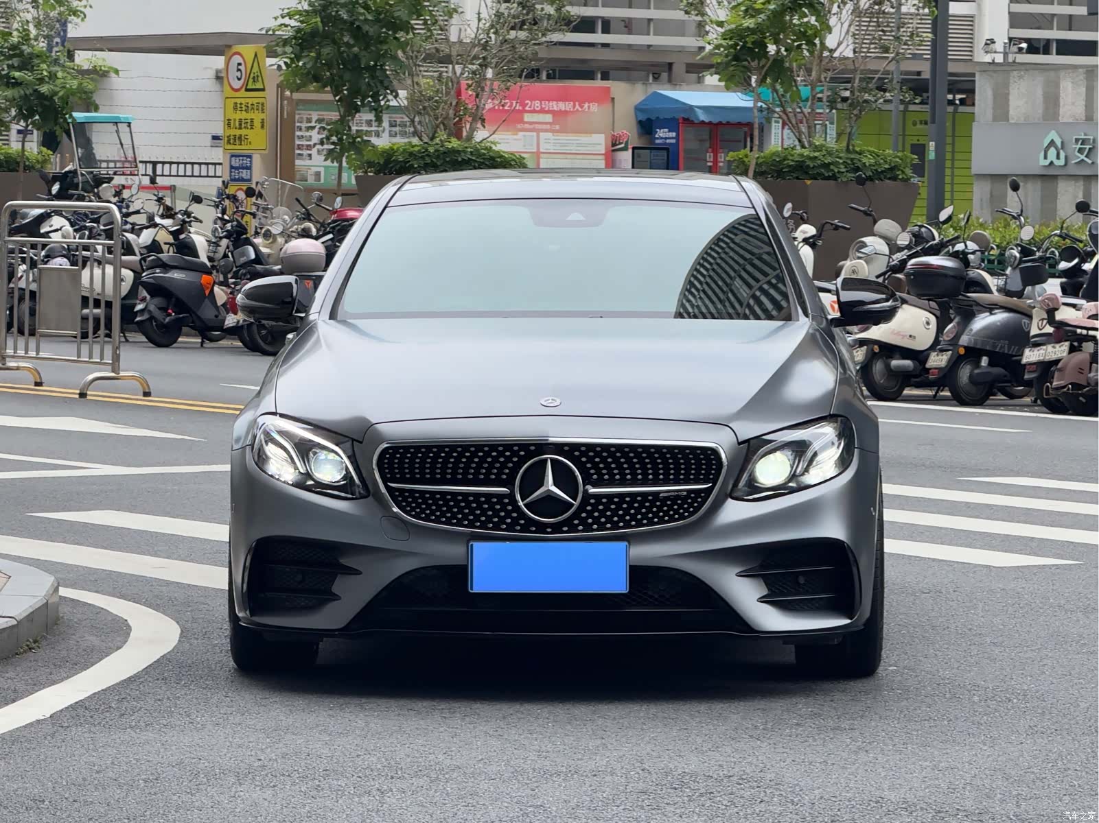 Mercedes-Benz E-Class, 2018 2