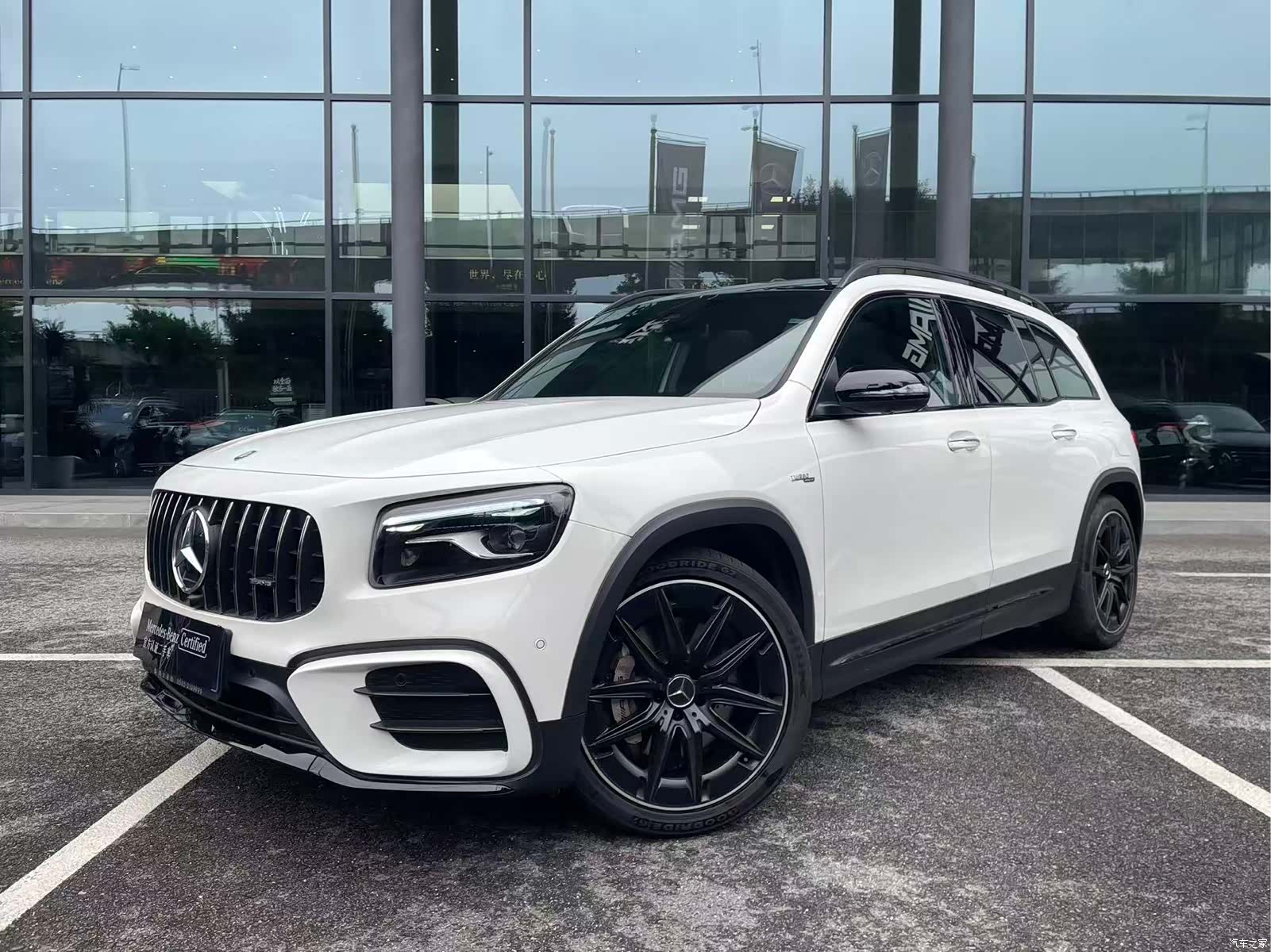 Mercedes-Benz GLB, 2025 1