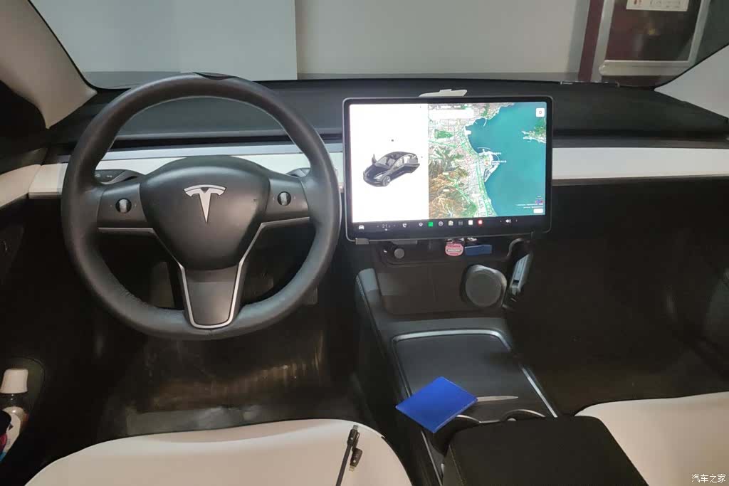 Tesla Model 3, 2021 12