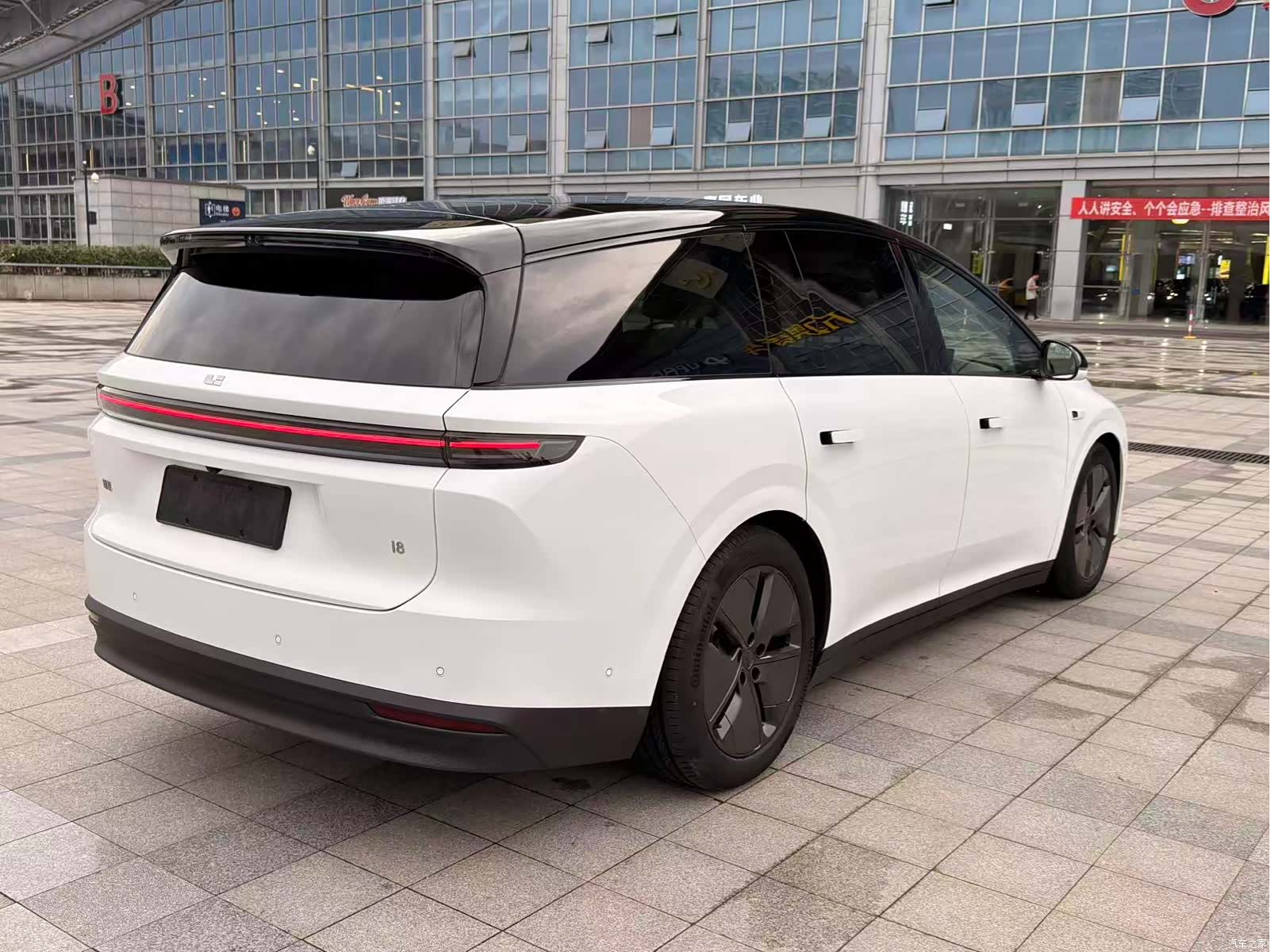 Li Auto i8, 2025 все фото