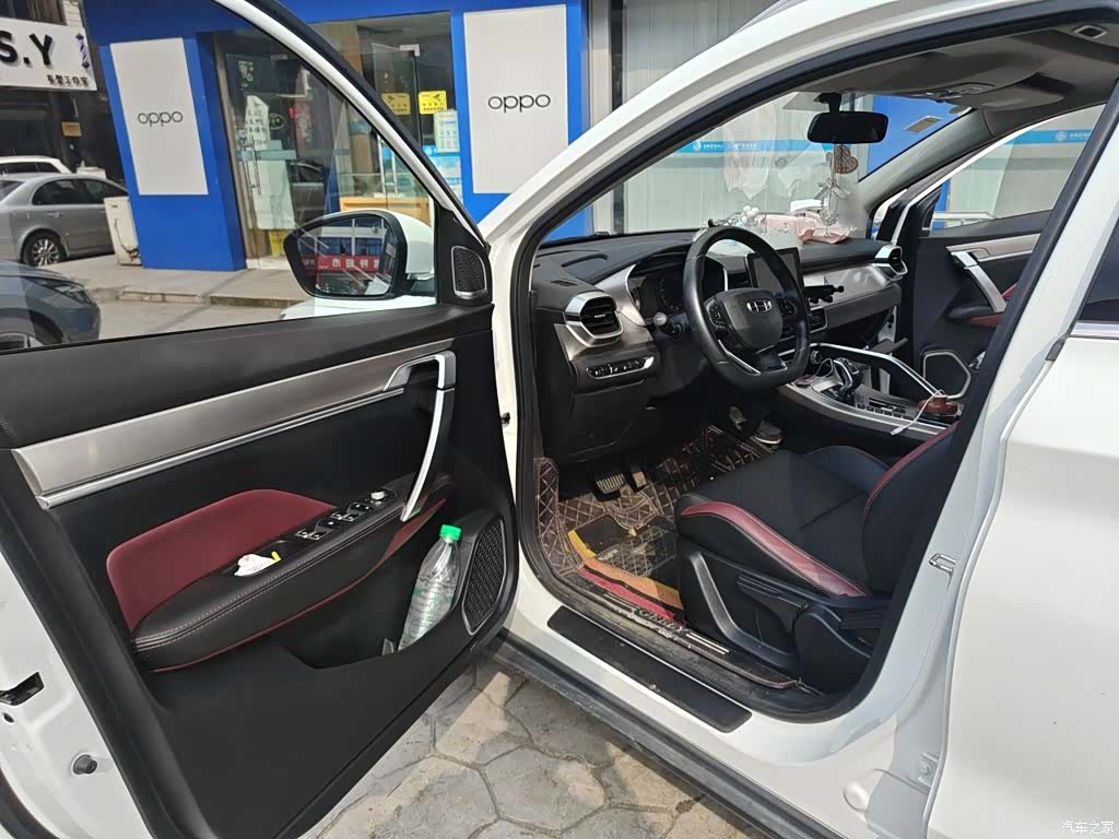 Geely Coolray, 2021 14