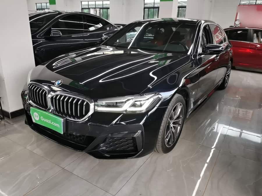 BMW 5 Series 2022, фото 2