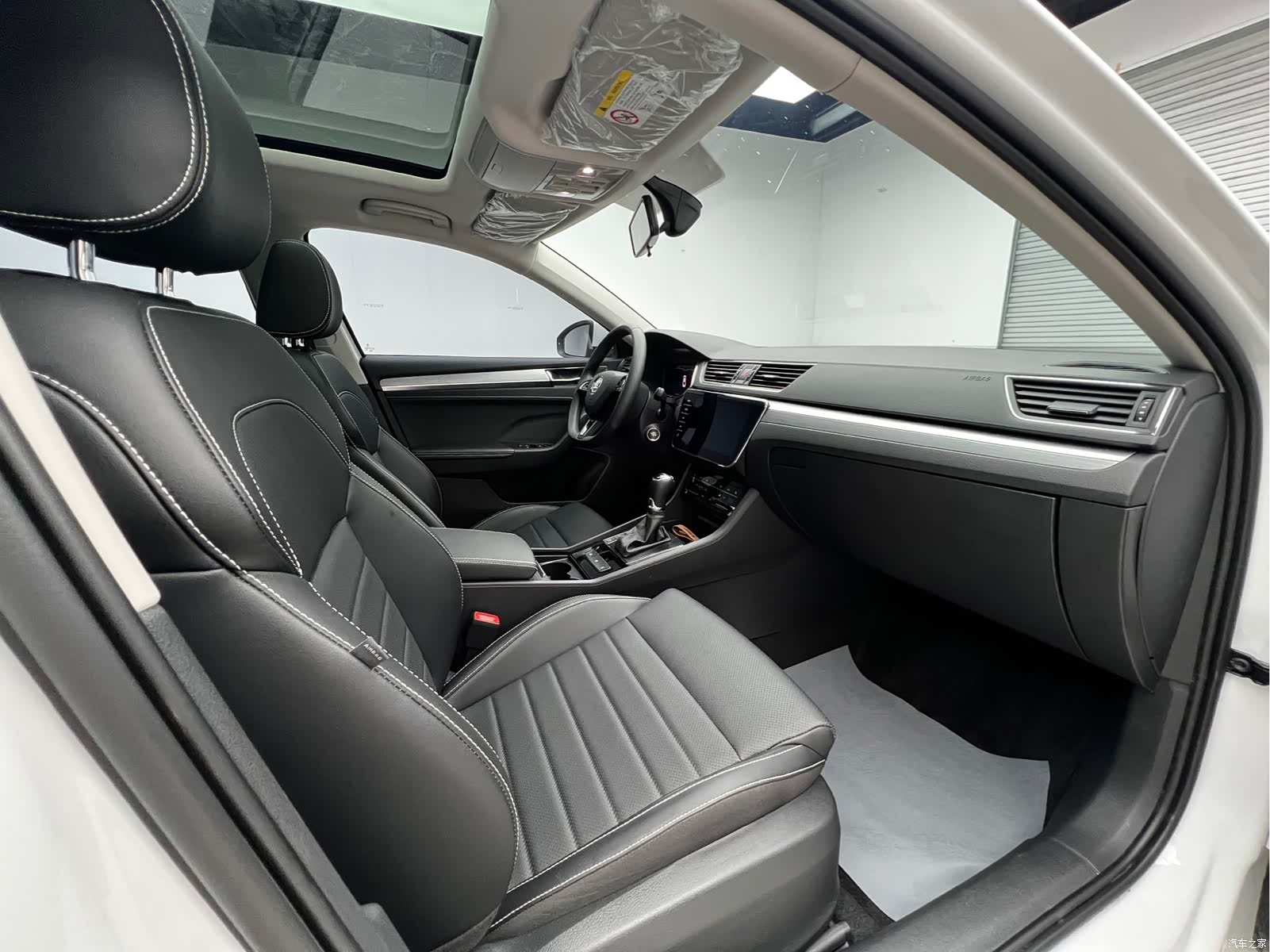 Skoda Superb, 2024 15