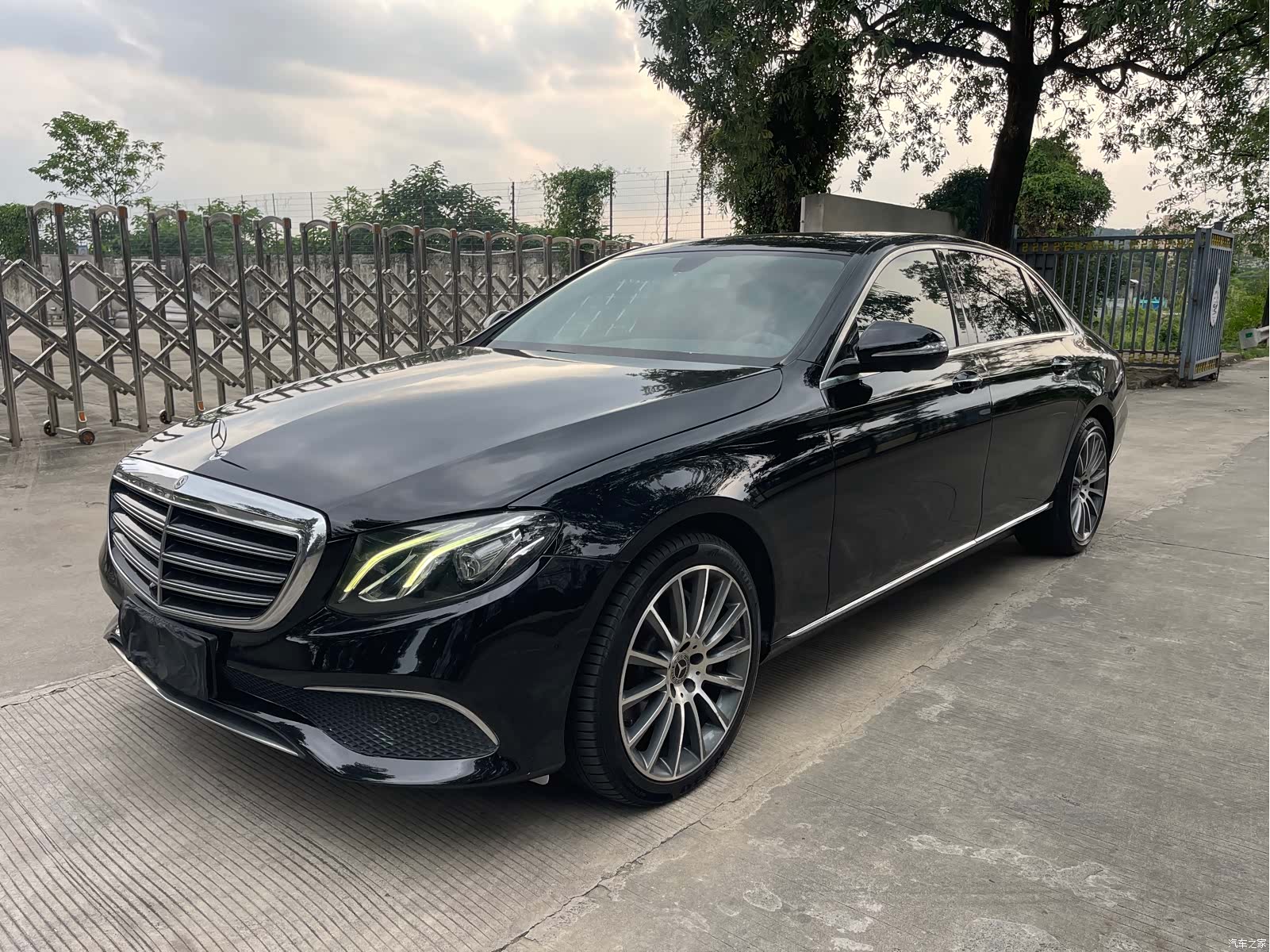Mercedes-Benz E-Class, 2018 1