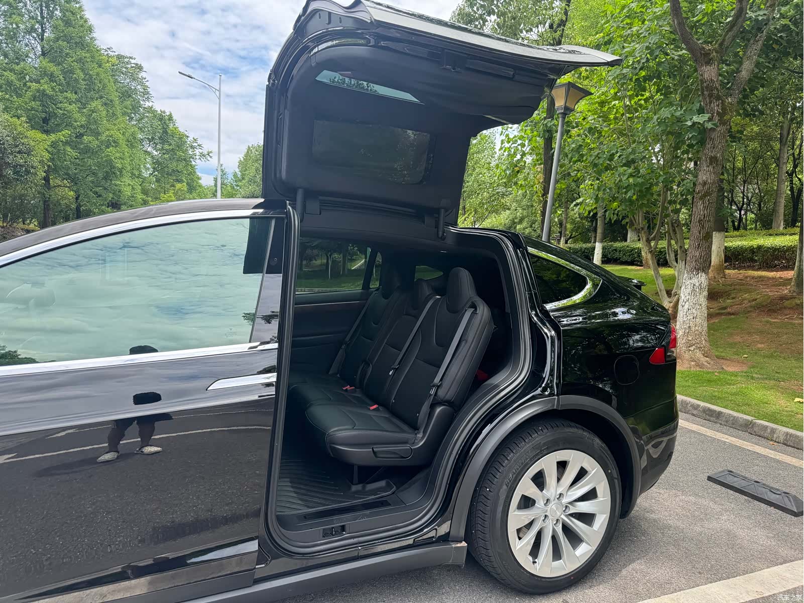Tesla Model X, 2019 12