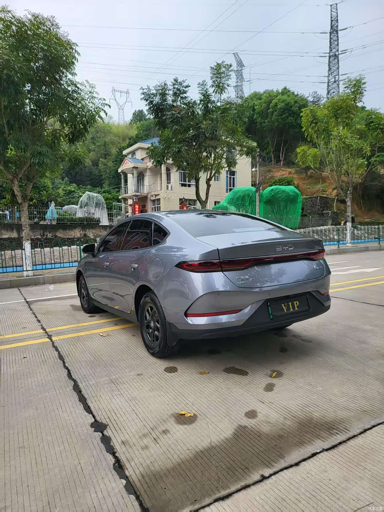 BYD Qin, 2025 10