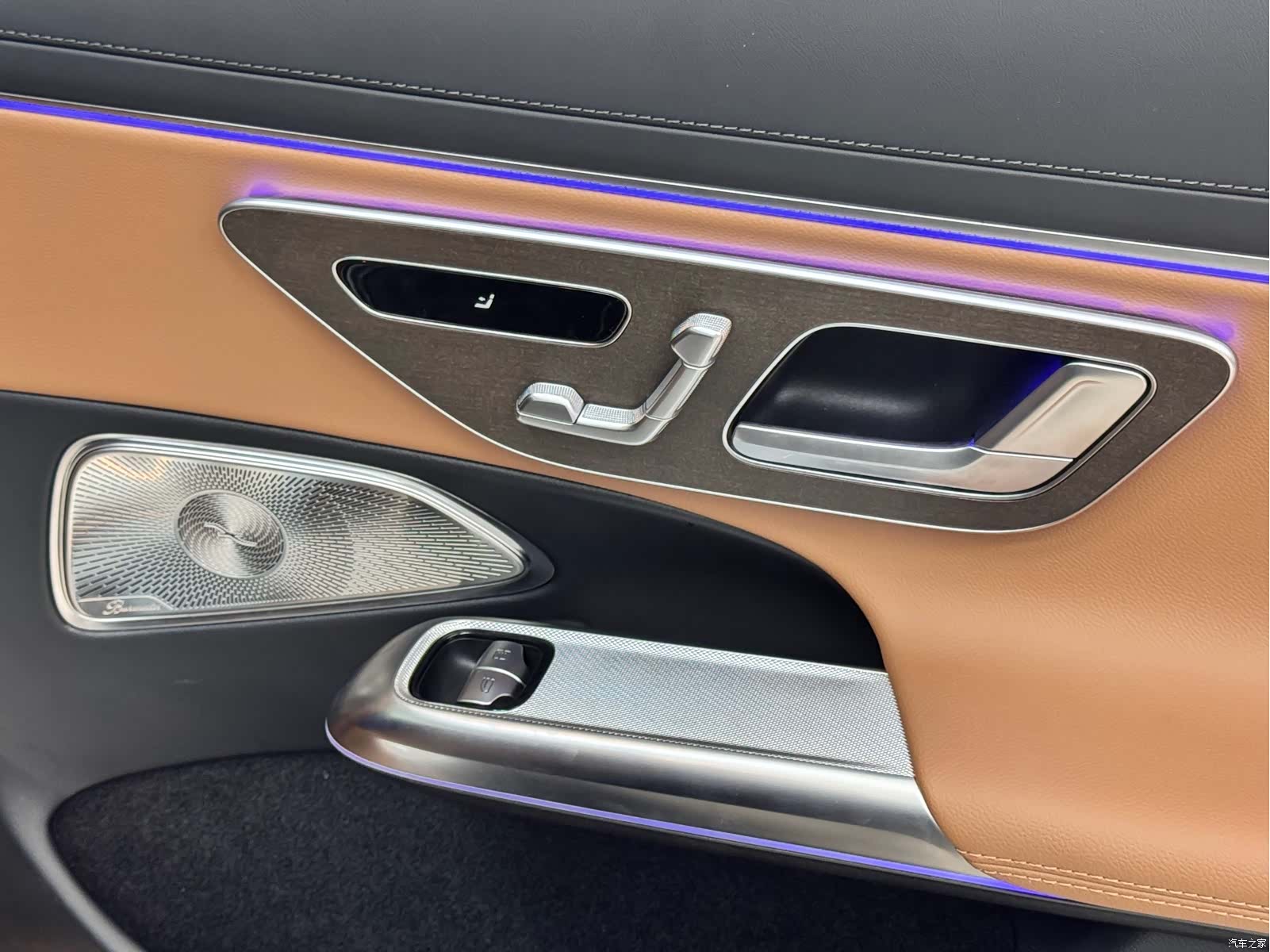 Mercedes-Benz E-Class, 2024 18