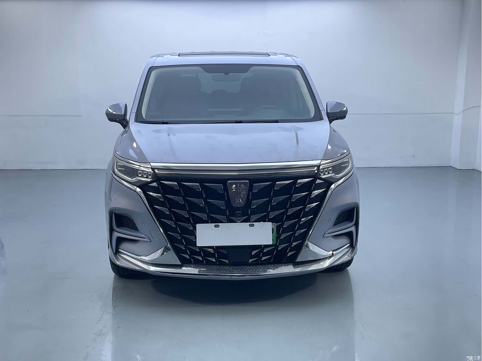 Roewe iMAX8, 2022 2