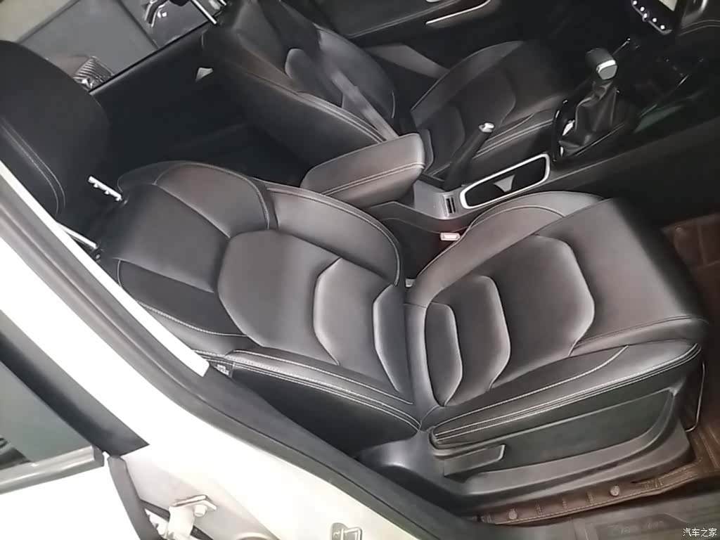 Wuling 530, 2019 25