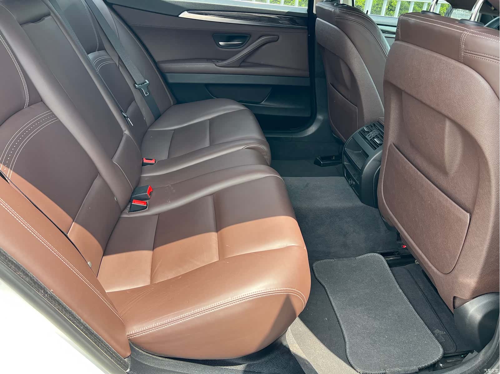 BMW 5 Series, 2015 11