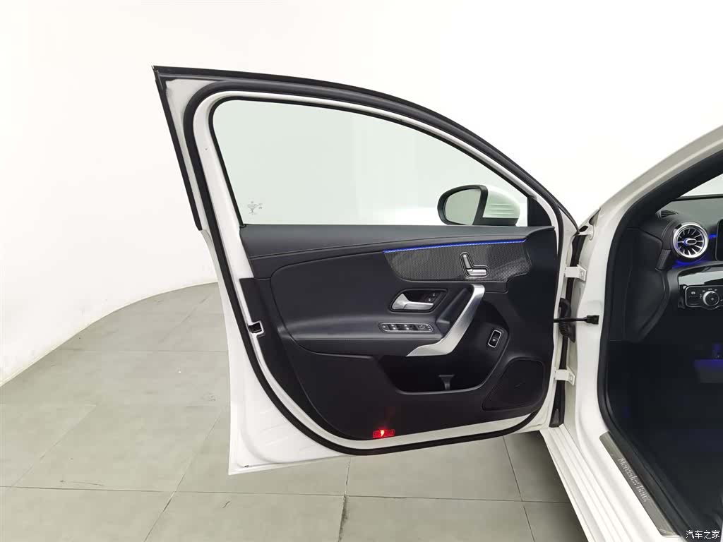 Mercedes-Benz A-Class, 2020 8