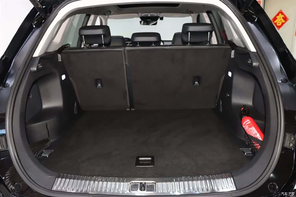 Hongqi HS5, 2022 17